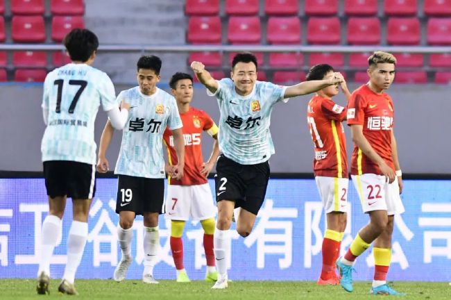亚洲成人在线视频观看